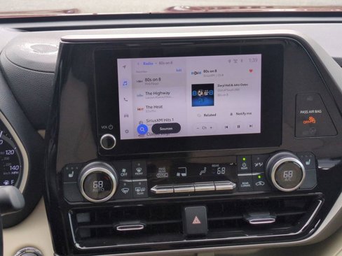 Used 2023 Toyota Highlander XLE image 17