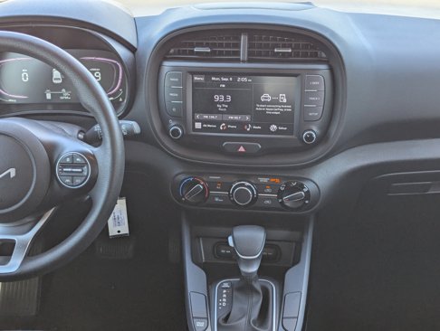 Certified 2023 Kia Soul LX image 14