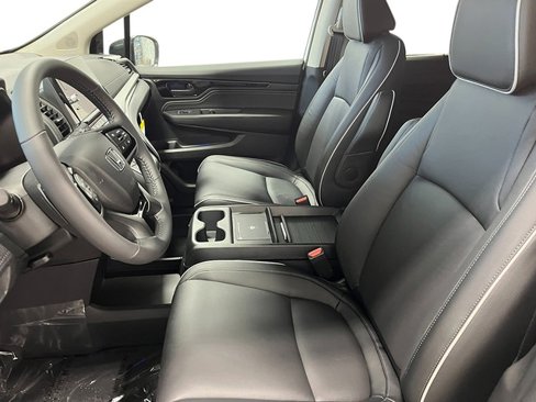New 2026 Honda Odyssey Touring image 15