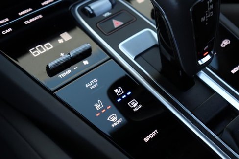 Used 2021 Porsche Cayenne image 54