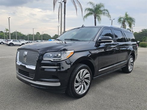Certified 2022 Lincoln Navigator L Reserve image 1