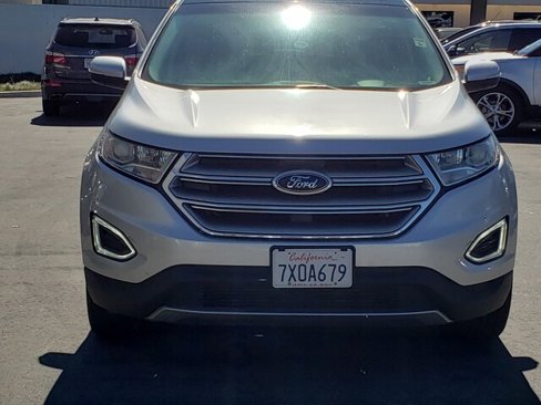 Used 2017 Ford Edge Titanium w/ Equipment Group 301A image 3