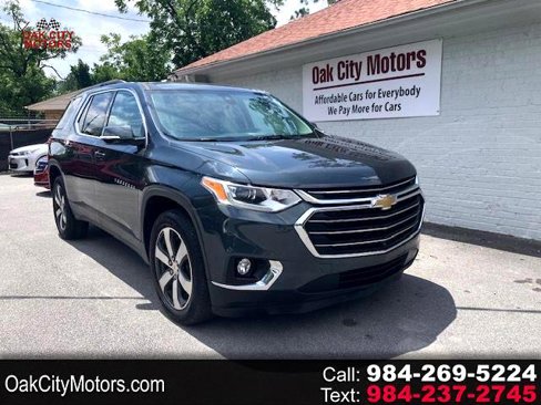 Used 2020 Chevrolet Traverse LT w/ LT Premium Package image 1