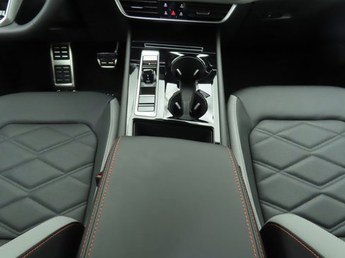 New 2026 Volkswagen Atlas Peak Edition image 17