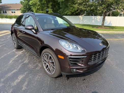 Used 2018 Porsche Macan S image 12