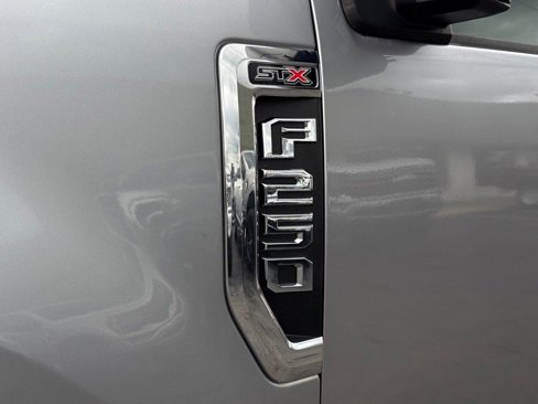 Used 2021 Ford F250 XL w/ STX Appearance Package image 10