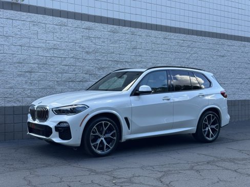 Used 2019 BMW X5 xDrive50i w/ M Sport Package image 1