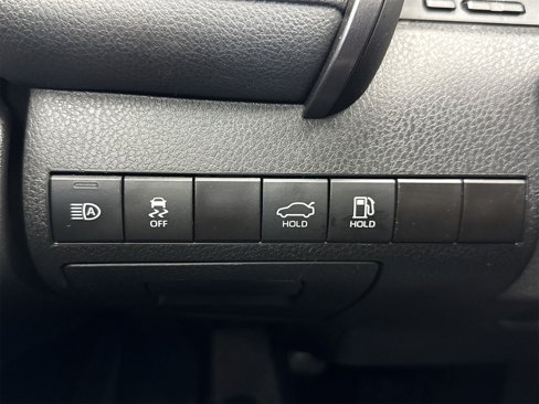 Used 2023 Toyota Camry LE image 31