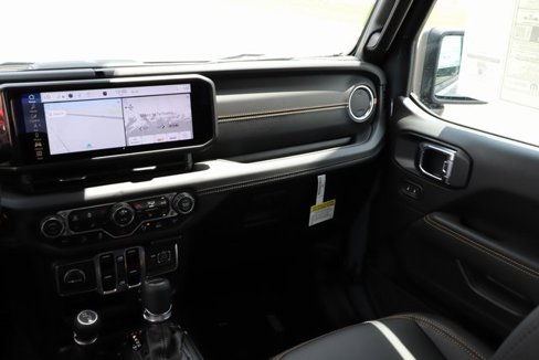 New 2025 Jeep Gladiator Sport image 26