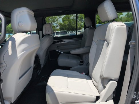 New 2025 Jeep Wagoneer Series II image 31