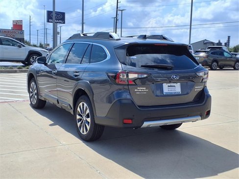 New 2025 Subaru Outback Touring XT image 3