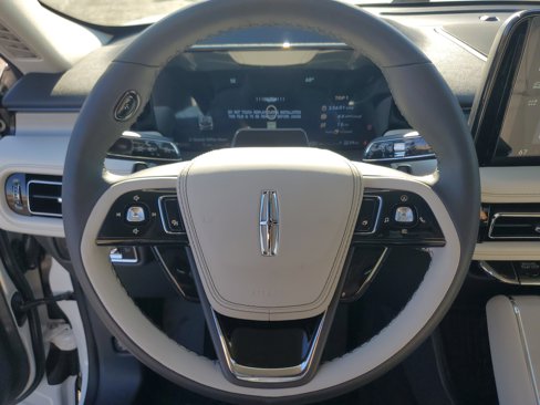 New 2025 Lincoln Aviator Reserve w/ Equipment Group 201A image 16