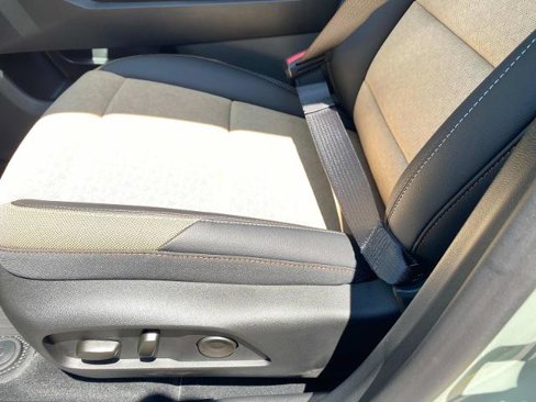 New 2026 Chevrolet Equinox ACTIV w/ Convenience Package III image 9