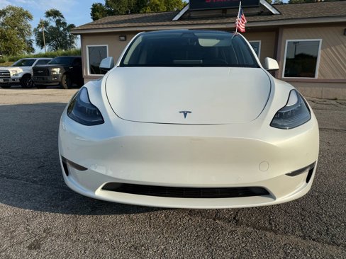 Used 2020 Tesla Model Y Long Range image 10