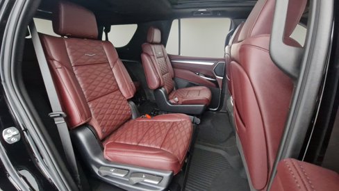 New 2025 Cadillac Escalade Premium Luxury w/ Touring Package image 32