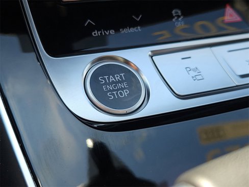 Certified 2025 Audi Q7 3.0T Prestige image 28