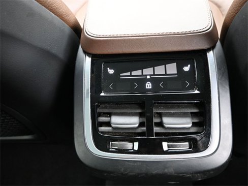 Used 2024 Volvo XC90 B6 Plus w/ Protection Package Premier image 34