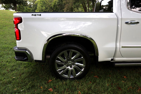 Used 2022 Chevrolet Silverado 1500 LTZ w/ LTZ Premium Package image 17