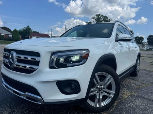 Used 2022 Mercedes-Benz GLB 250 4MATIC image 1