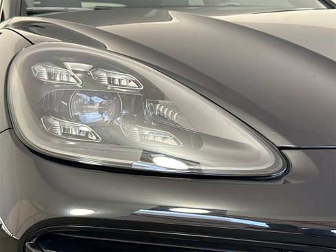 Certified 2023 Porsche Cayenne Turbo S image 28