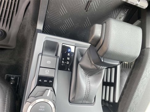 Used 2025 Toyota Tacoma SR5 image 26