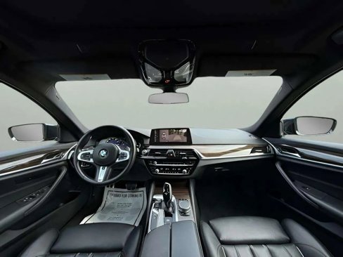 Used 2019 BMW 540i xDrive w/ M Sport Package image 24