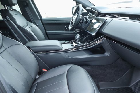 New 2025 Land Rover Range Rover Sport image 17