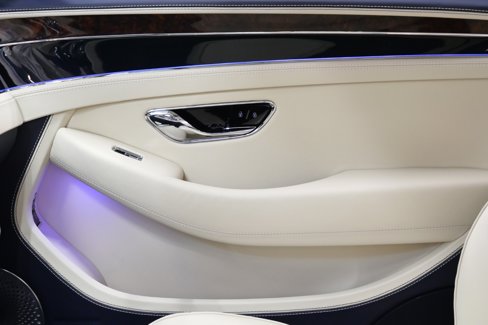 Used 2022 Bentley Continental GT image 34