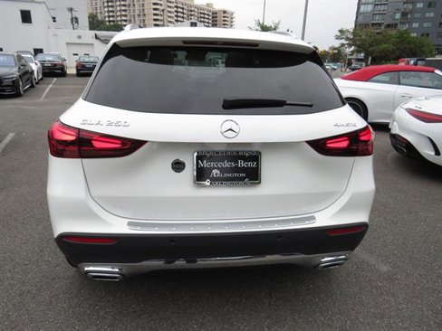 Certified 2025 Mercedes-Benz GLA 250 4MATIC image 3