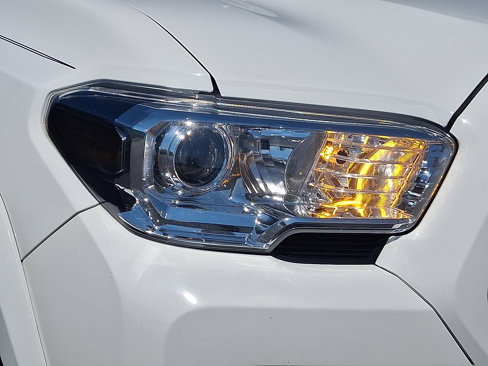 Used 2023 Toyota Tacoma SR5 image 9