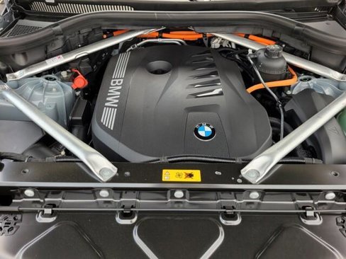 New 2026 BMW X5 xDrive50e w/ M Sport Package image 13