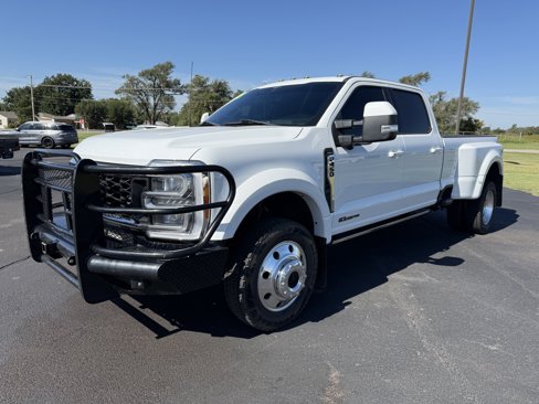 Used 2023 Ford F450 Lariat w/ Lariat Ultimate Package image 1