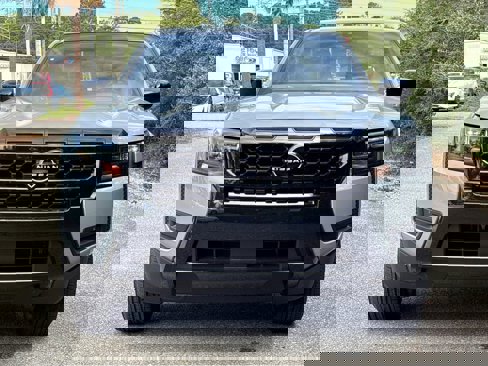 New 2026 Nissan Frontier SV image 2