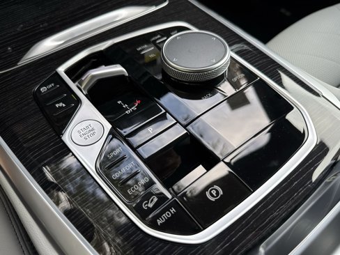 New 2026 BMW X5 xDrive40i w/ M Sport Package image 24