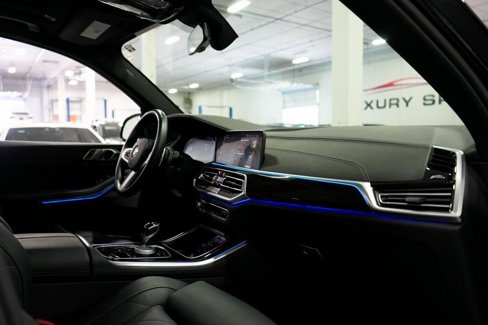 Used 2023 BMW X5 xDrive40i w/ M Sport Package image 14