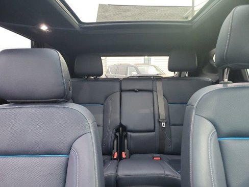 Used 2023 Chevrolet Blazer RS w/ LPO, Floor Liner Package image 5