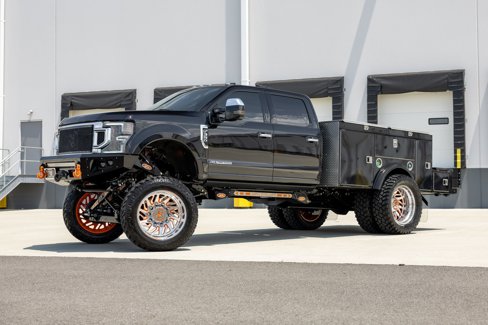 Used 2022 Ford F350 XLT w/ XLT Premium Package image 6