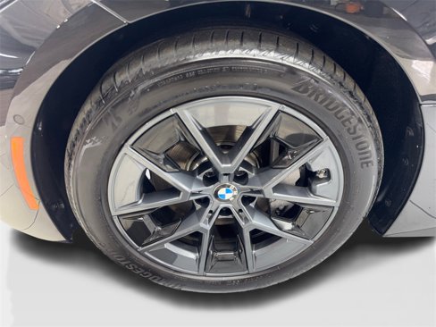 Used 2025 BMW i4 eDrive40 w/ Parking Assistance Package image 86