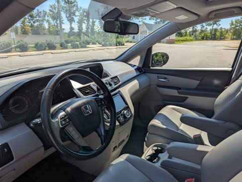 Used 2014 Honda Odyssey EX-L image 24