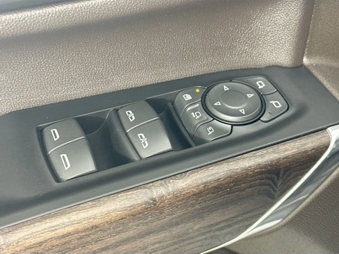 Used 2023 GMC Sierra 2500 Denali image 17