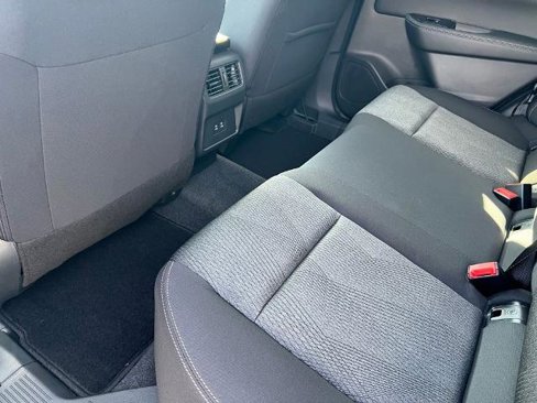 Certified 2025 Nissan Rogue SV image 19