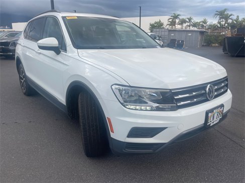Used 2021 Volkswagen Tiguan SE w/ Panoramic Sunroof Package image 3