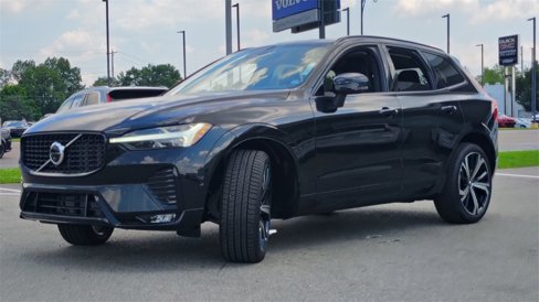 New 2025 Volvo XC60 B5 Ultra w/ Protection Package Premier image 6