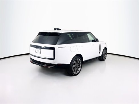 Used 2025 Land Rover Range Rover SE image 5
