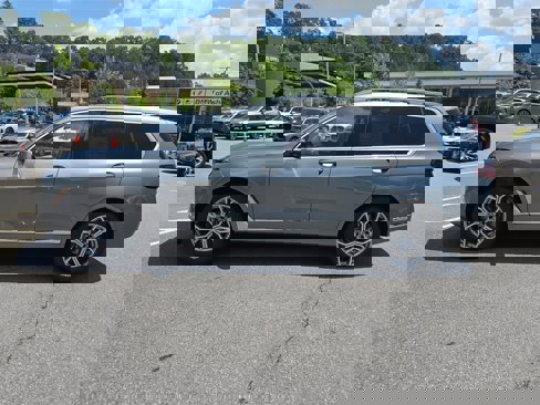 New 2026 BMW X7 xDrive40i image 8