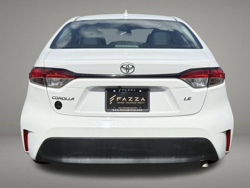 Used 2024 Toyota Corolla LE image 4