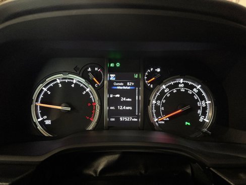 Used 2022 Toyota 4Runner Limited image 26