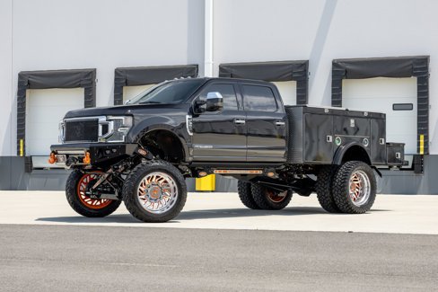 Used 2022 Ford F350 XLT w/ XLT Premium Package image 2