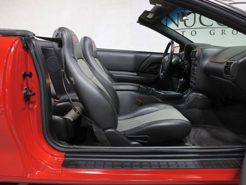 Used 2002 Chevrolet Camaro Z28 w/ SS Performance/Appearance Pkg image 16