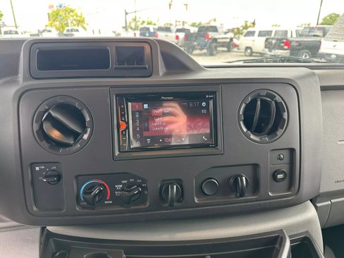 Used 2019 Ford E-450 and Econoline 450 Super Duty w/ Motorhome Prep Package image 18